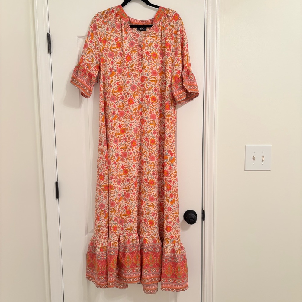GiGiO Tan, Pink and Orange Floral Maxi Dress with 3/4 Puff Sleeves and V-Neck